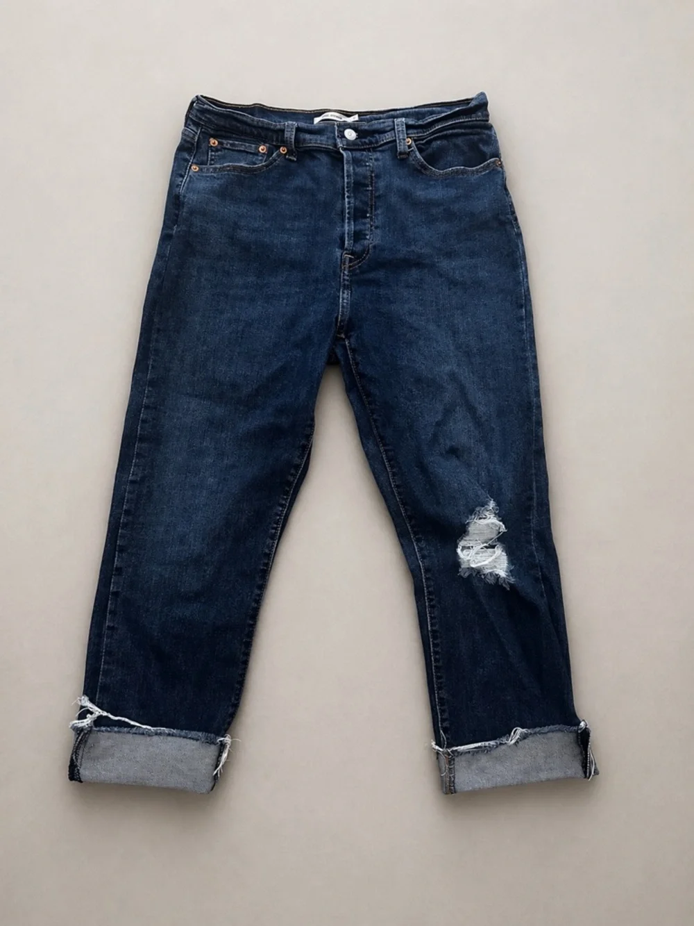 Levi’s Wedgie Straight Jeans Sz 32 High Rise Button Fly Distressed Dark Wash